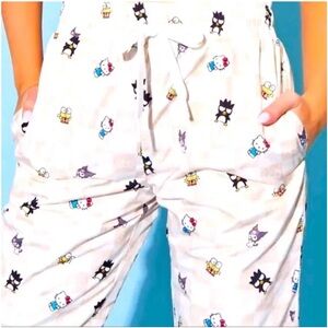 Hello Kitty x Forever 21 collaboration joggers checker pattern.Size S